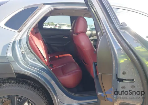 2022 Mazda Cx-30 Carbon Edition z USA, uszkodzony, nr VIN 3MVDMBCL8NM424102